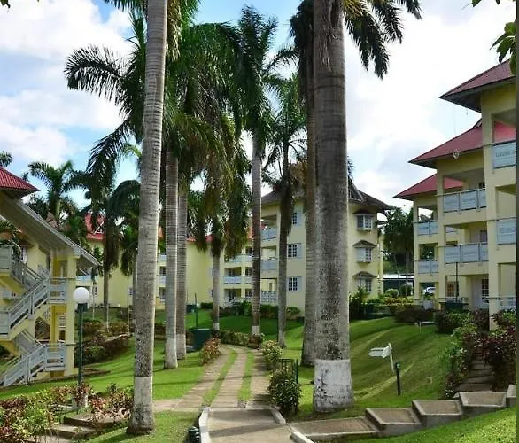 Lulu Bell Mystic Ridge @73 Apartment. *